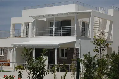 Image de Caesar Beach - Design exceptionnel - Brand New 5 étoiles - Poolside Beach Villa