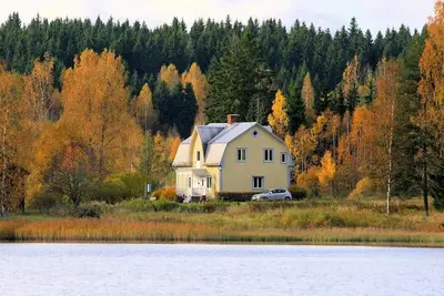 Image de Grande villa authentique et rénovée sur un lac idyllique - proche d'un domaine skiable