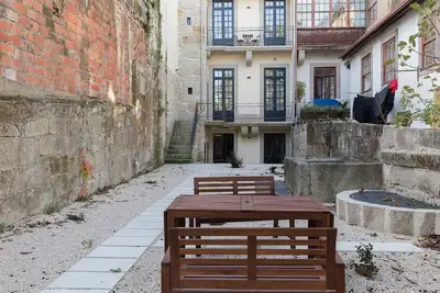 Image de Maison jaune - Le jardin