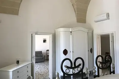 Image de Irene Casa avec voûtes à Stella et un jardin avec auvent