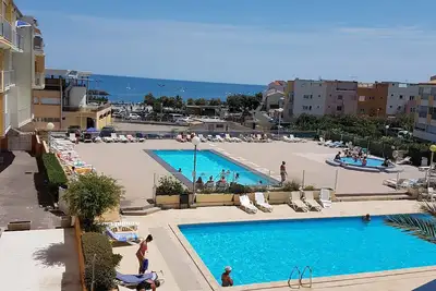 Image de Duplex face mer, 100m plage, 2 piscines, pateaugeoire