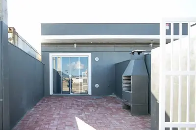 Image de COÛT INFÉRIEUR Par Personne - Bruno Klemtz