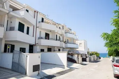 Image de 3 Appartements À 30 MÈTRES RÉELS De La Mer