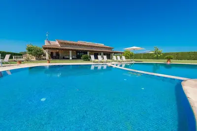 Image de Villa Sant Vicens pour 8 personnes avec piscine en pleine nature