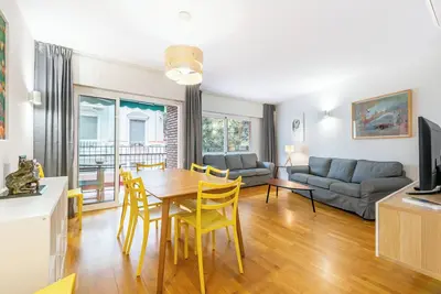 Image de Grand appartement avec terrasse sur la Plaza del Teatro