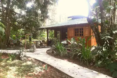 Image de Au calme près de la maison dans un grand jardin près des services#4
