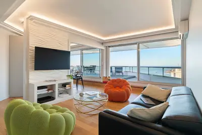 Image de Miramar - Apt, Biarritz, Vue mer, Parking - Barnes