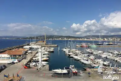 Image de Appartement spacieux avec des vues spectaculaires sur la mer