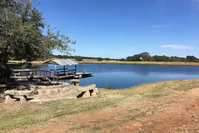 Image de Secluded Hill Country Getaway @ Cabane du ranch Stillwaters