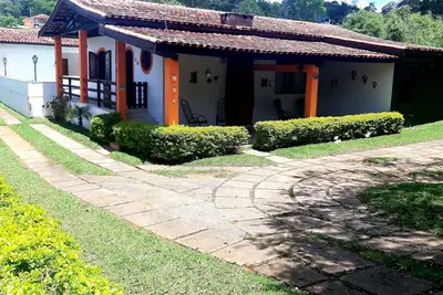 Image de Belle ferme avec piscine, barbecue et espace de loisirs!