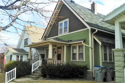 Image de Confortable bungalow artisanal dans le quartier de Bay View à Milwaukee