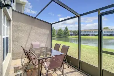 Image de 4br / 3ba TownHome avec bain à remous / vue sur le lac, près de Disney, Sea World, centre de conventions