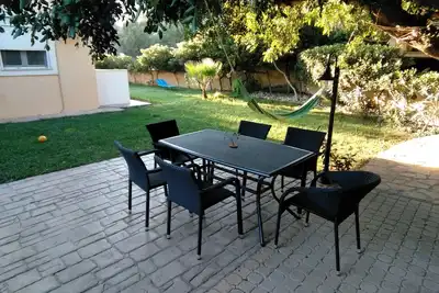 Image de Villa privée avec beau jardin