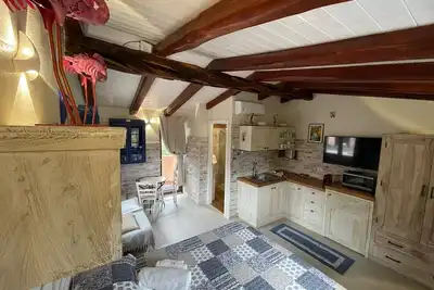 Image de suite studio loft avec salle de bain pour de courtes périodes