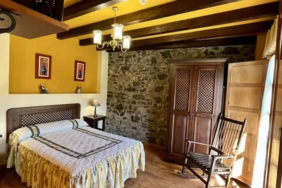 Image de Appartement rural Aptos. turísticos Paseo de la Alameda pour 2 personnes
