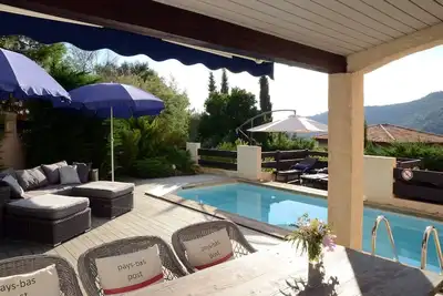 Image de Villa avec piscine privée et studio indépendant