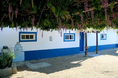 Image de Maison de vacances en zone rurale avec vue sur le barrage de la Caia.