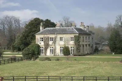 Image de Maison de campagne géorgienne dans 18 acres de parc et jardins