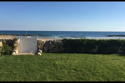 Image de Une maison heureuse directement sur la plage de San Felice Circeo pour 4-5 personnes
