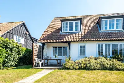 Image de 3 The Haven - Maison traditionnelle Thorpeness avec vue imprenable sur le lac