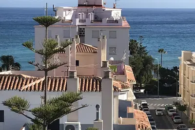 Image de Mini penthouse, proche de la plage et de belles vues sur la mer