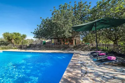 Image de Finca Tomeu avec grande piscine, sécurité enfant et WiFi