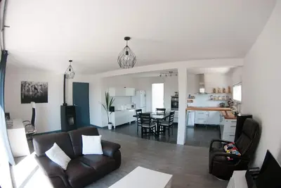 Image de Maison à Crozon entre le bourg et les plages.