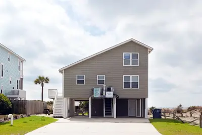 Image de Nouveau avec Proactive, maison «Knot On Call» - Ocean Front avec d'importantes rénovations pour la saison 2019