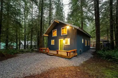 Image de Snowline Cabin # 66 - Bain à remous - Internet sans fil - 3+ chambres - 10 personnes