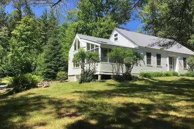 Image de Maison de ferme confortable dans les montagnes blanches