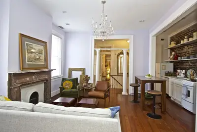 Image de Ruby Bell's Apartment Dans Une Maison Unique Au Coeur Du Centre-Ville Charleston