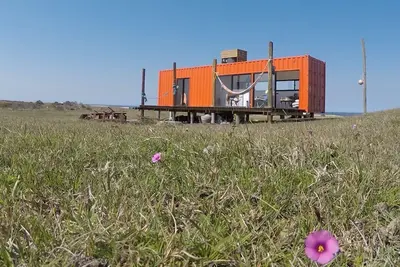 Image de Eco Casa Conteiner, vista única al mar et al campo 360 grados, a metros del mar.