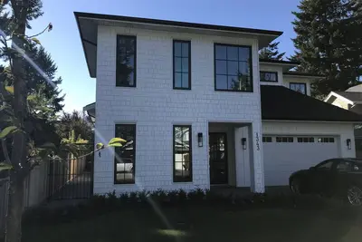 Image de Maison de plage moderne de luxe à Tsawassen