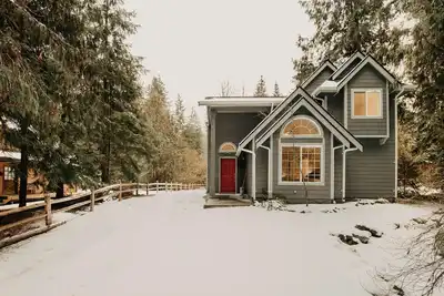 Image de Snowline Cabin # 62 - Bain à remous - Internet sans fil - Cheminée - Animaux Ok