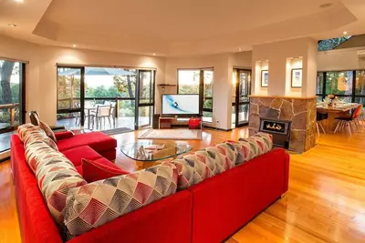 Image de Bringa Spacious Bushland Retreat with Scenic Views