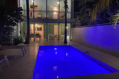 Soleil Blanc, magnifique villa 1 chambre, face à l'océan, piscine privée