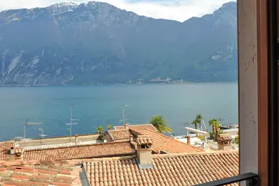 Image de Belles Vacances De Citron Avec Vue Sur Le Lac ~ Ap. 7