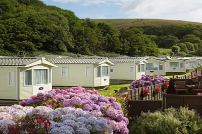 Image de Caravane de 2 chambres, côte sud du Devon nr Plymouth, à 200 m de la plage + piscine intérieure chauffée