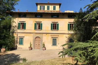 Image de Villa Franchetti - Luxueuse Villa Florentine avec Piscine