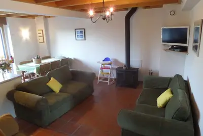 Image de Chalets dans 100 acres, piscine chauffée. Près de Pont Aven, Concarneau, plages à 15 minutes