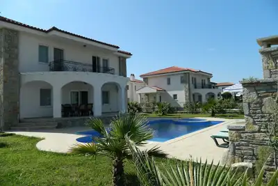 4 Lits All En SUİTE VİLLA BİG Discount 2019 Sept: £ 695 Oct £ 495pw
