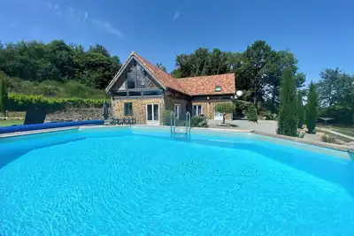 Image de Maison de vacances de luxe avec piscine