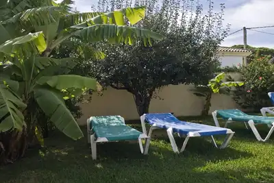 Image de Bungalow pour 4 personnes, avec gr. Piscine communautaire, WiFi, jardin privé, supplémentaire Cuisine extérieure et amp; gril