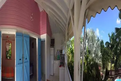 Ti case gwada locations bungalow \"ti perroquet\"