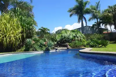 Image de Incroyable maison de 4 chambres avec piscine dans une communauté fermée, La Garita à 20 min de l'aéroport Sjo