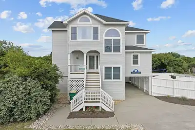 Image de 5 chambres pour 12 personnes à Corolla