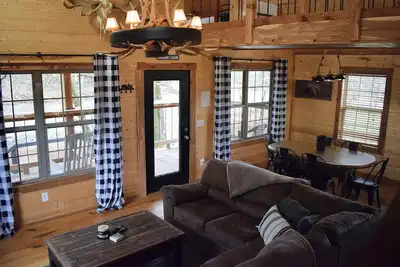 Image de Moose Lodge - Locations de chalets Oark