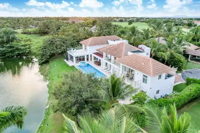 Image de Manoir Cocotal - 2 Villas Avec Personnel Complet, Piscines, Jacuzzi, Proche Plage Et Ville