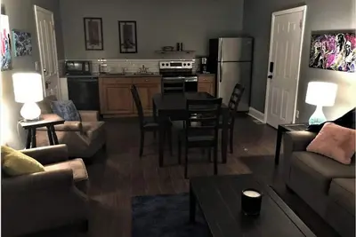 Image de Emplacement pratique en centre-ville - Long terme / court terme / location de vacances