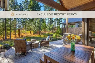 Image de Incroyable maison construite sur mesure sur le terrain de golf Prospector avec accès complet au complexe